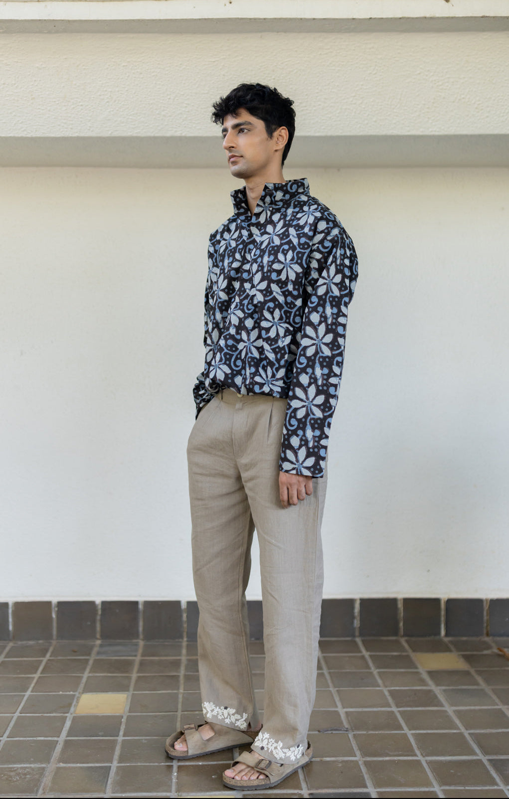 Batik gathered hem shirt